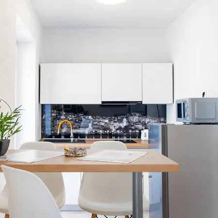 Amazing In With House Sea View Апартаменты Шибеник