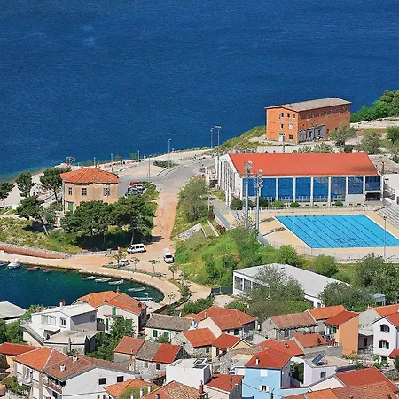 Stunning Apartment In Sibenik With House Sea View Šibenik