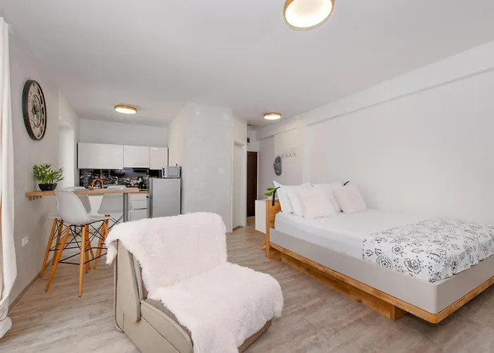 Amazing In With House Sea View Sibenik